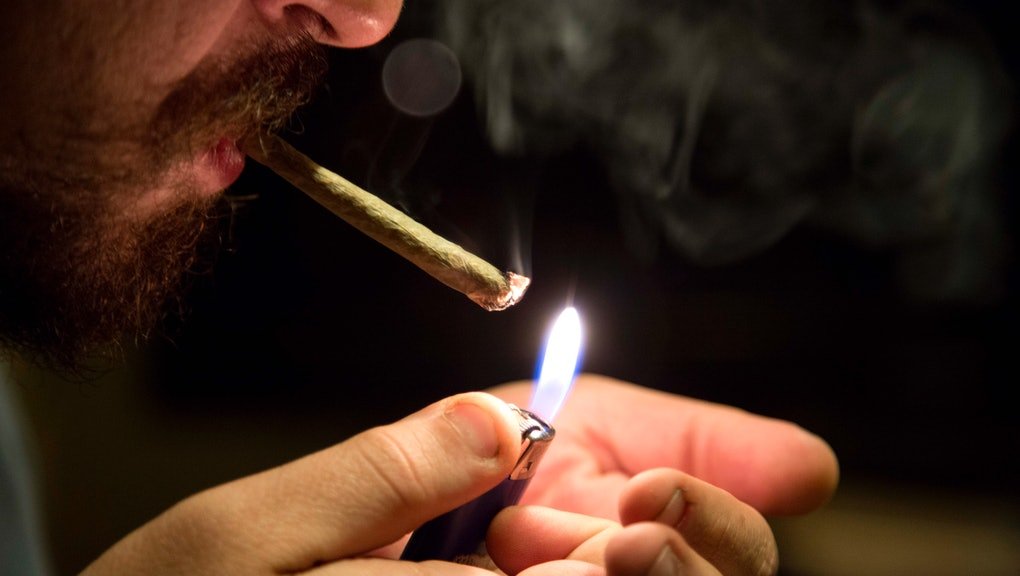 8 Scientific Reasons You Should Never Smoke Weed