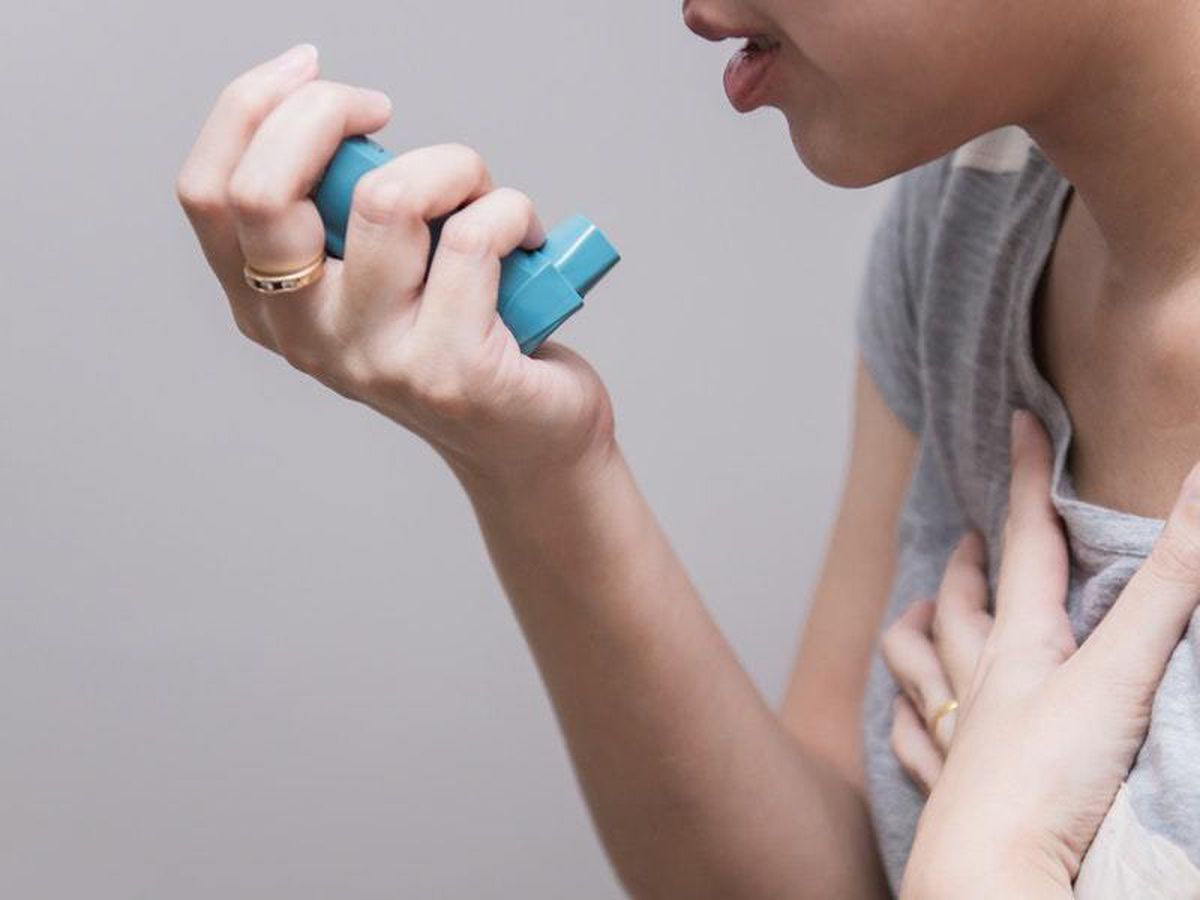 What to do if someone youâre with is having an asthma attack